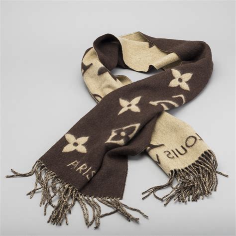 Louis Vuitton Reykjavik scarf